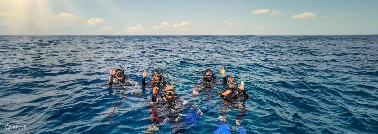 吉达水肺潜水体验