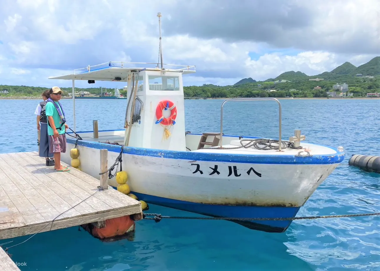 冲绳筏钓｜宽敞甲板不晕船・鱼种丰富・客新手无忧・适合全家大小