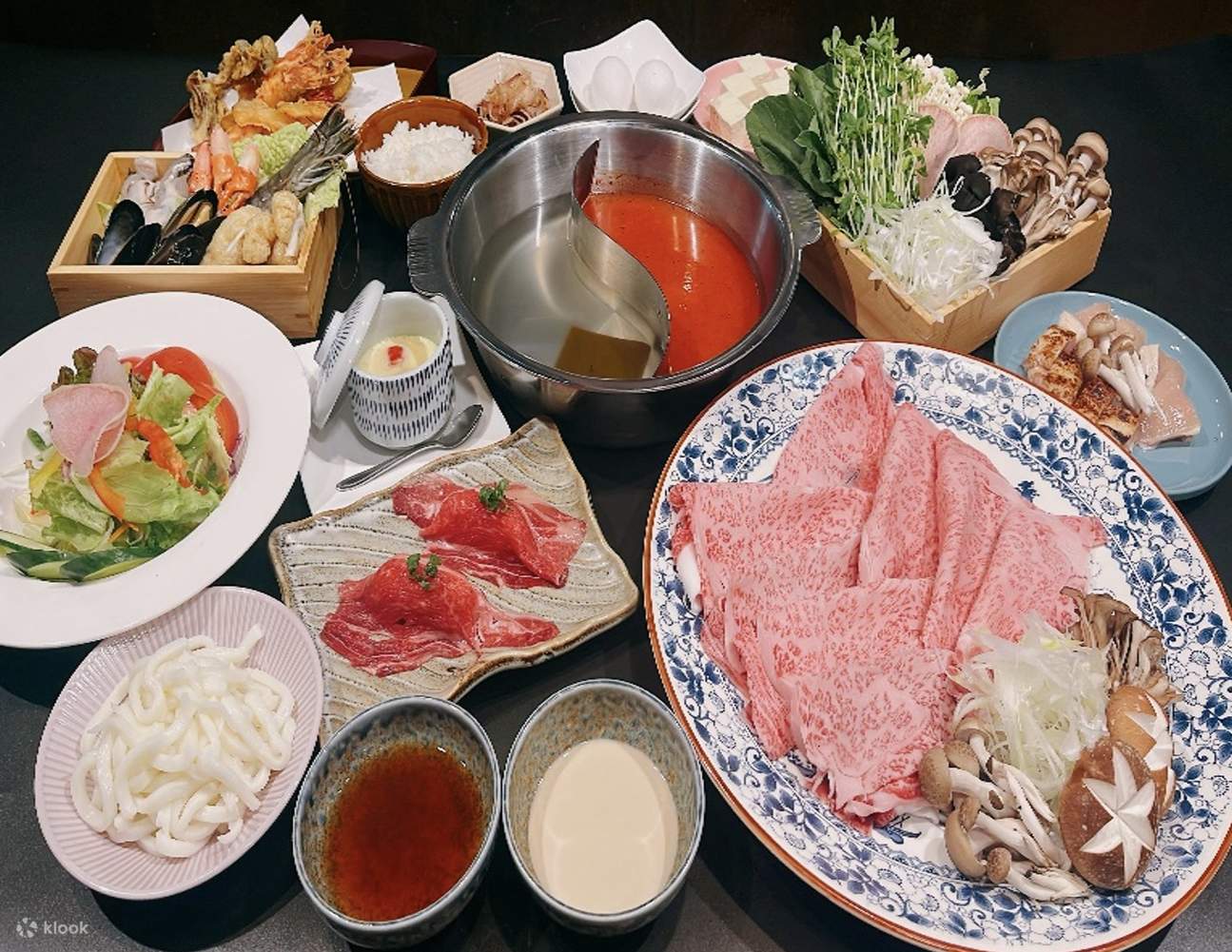 Japanese hot pot (nikonikonabe) shabu-shabu & sukiyaki hotpot - Dotonbori, Osaka