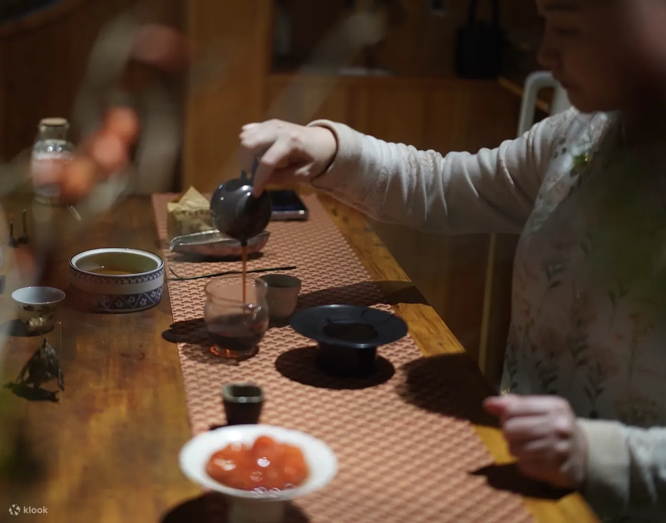 在北京中式院落里跟随专业老师体验生活茶艺美学-Eatwith