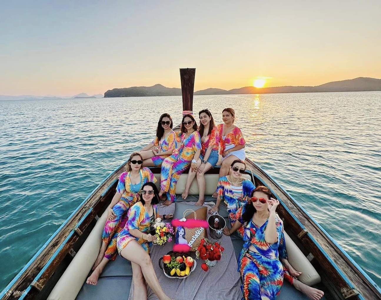 黄金时段拍摄的集体标志性照片