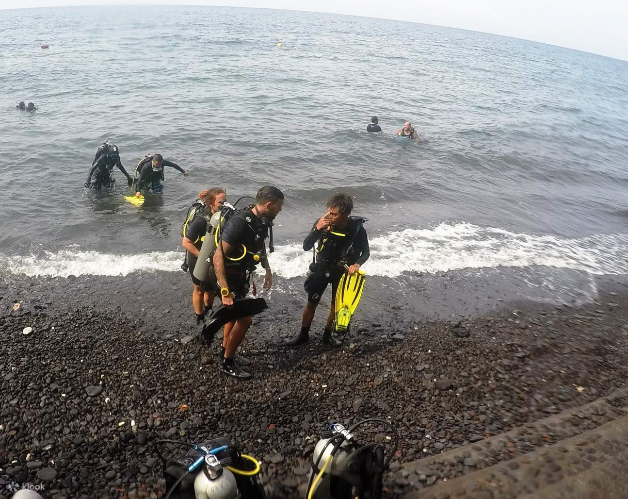 Два погружения к затонувшему кораблю в Туламбене