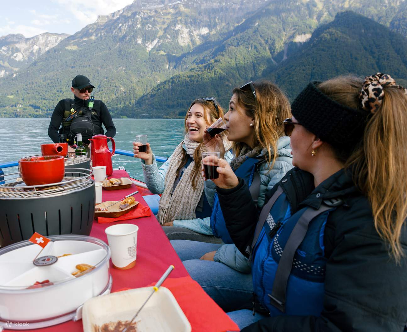 Cozy Chocolate Fondue Float di Interlaken