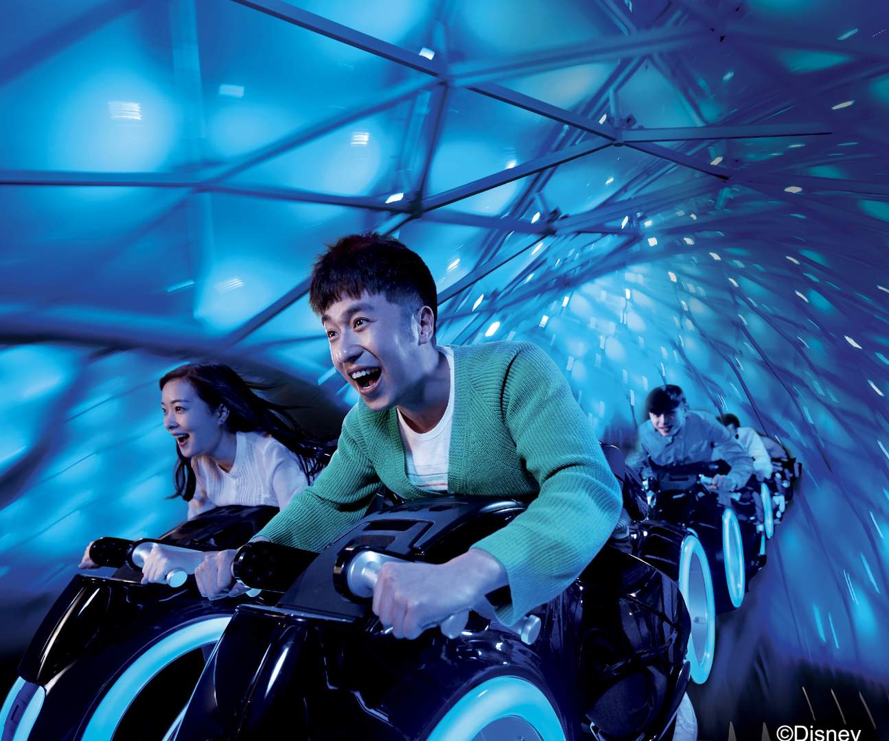 เครื่องเล่น TRON Lightcycle Power Run