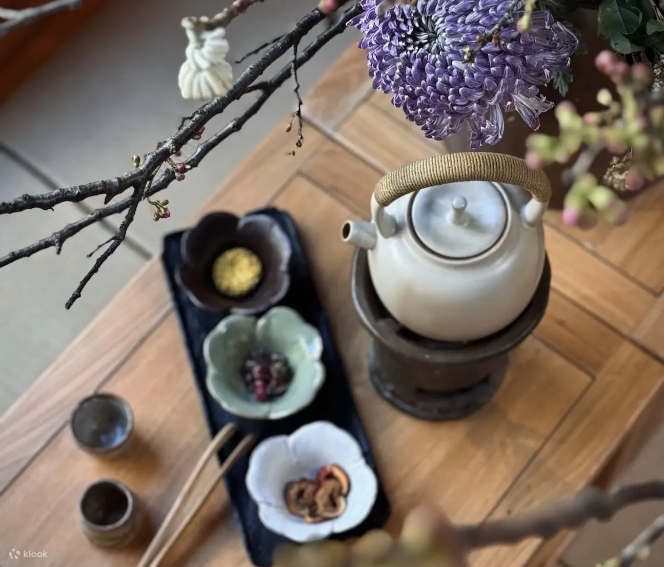 在北京中式院落里跟随专业老师体验生活茶艺美学-Eatwith