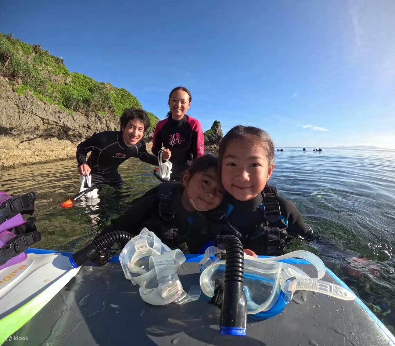 日本冲绳｜青之洞窟浮潜｜中文英文教练！GoPro拍摄＆免费水下喂食