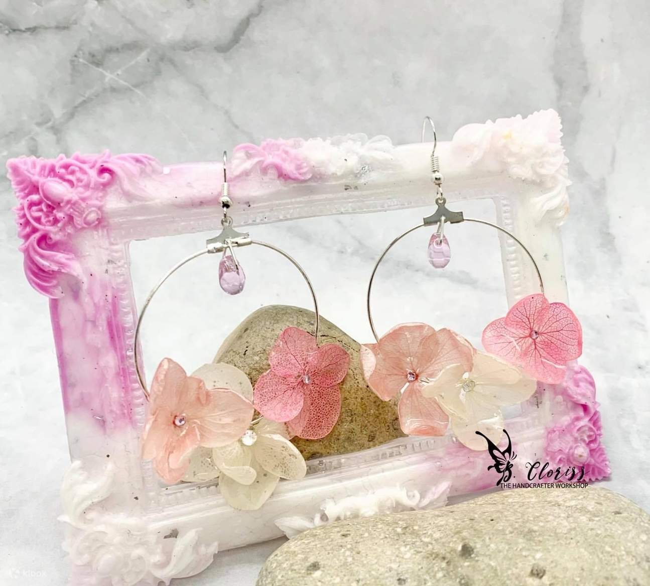 Xưởng thủ công | Nghệ thuật kim loại, Mặt dây chuyền, Nhẫn, Vòng tay, Da, Hoa ép | Quế Hing