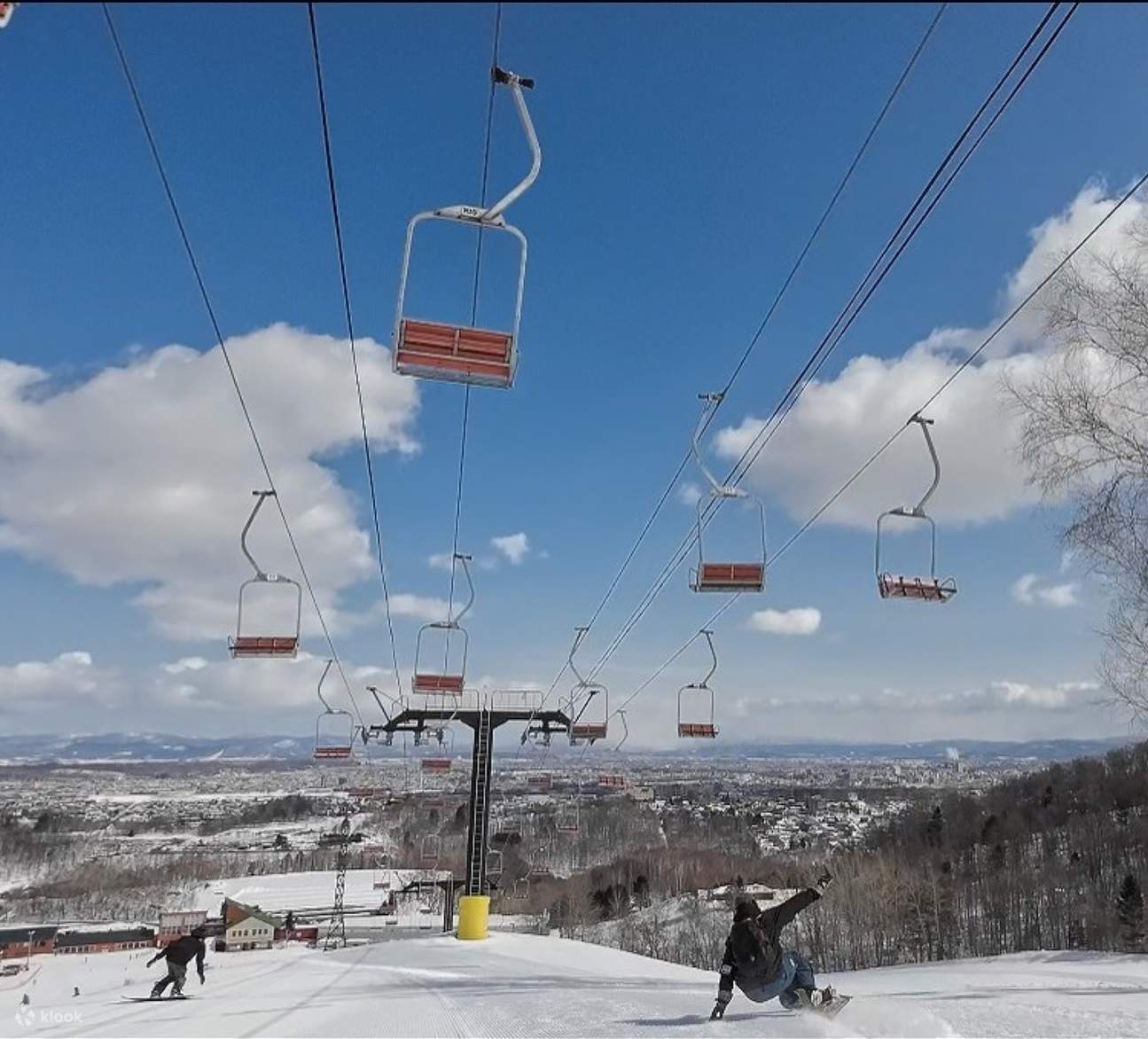 Trải nghiệm trượt tuyết trong ngày tại Công viên quà tặng ông già Noel Asahikawa