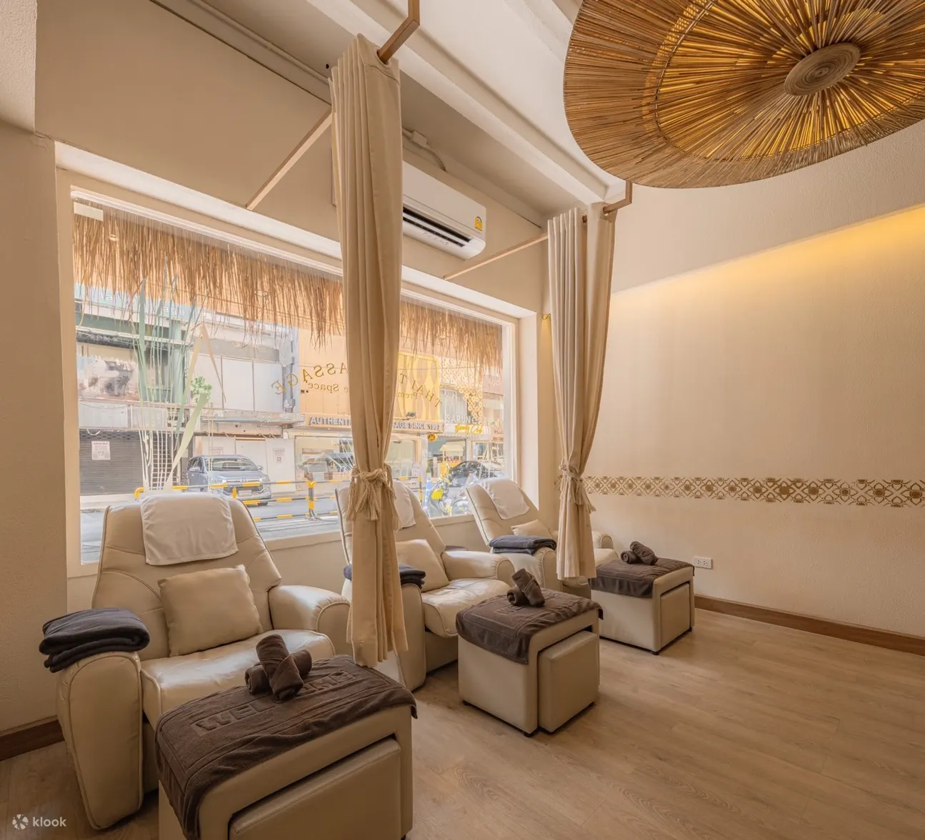 位于曼谷暹罗广场 Soi 6 的 ThaiThai Massage 旗舰店