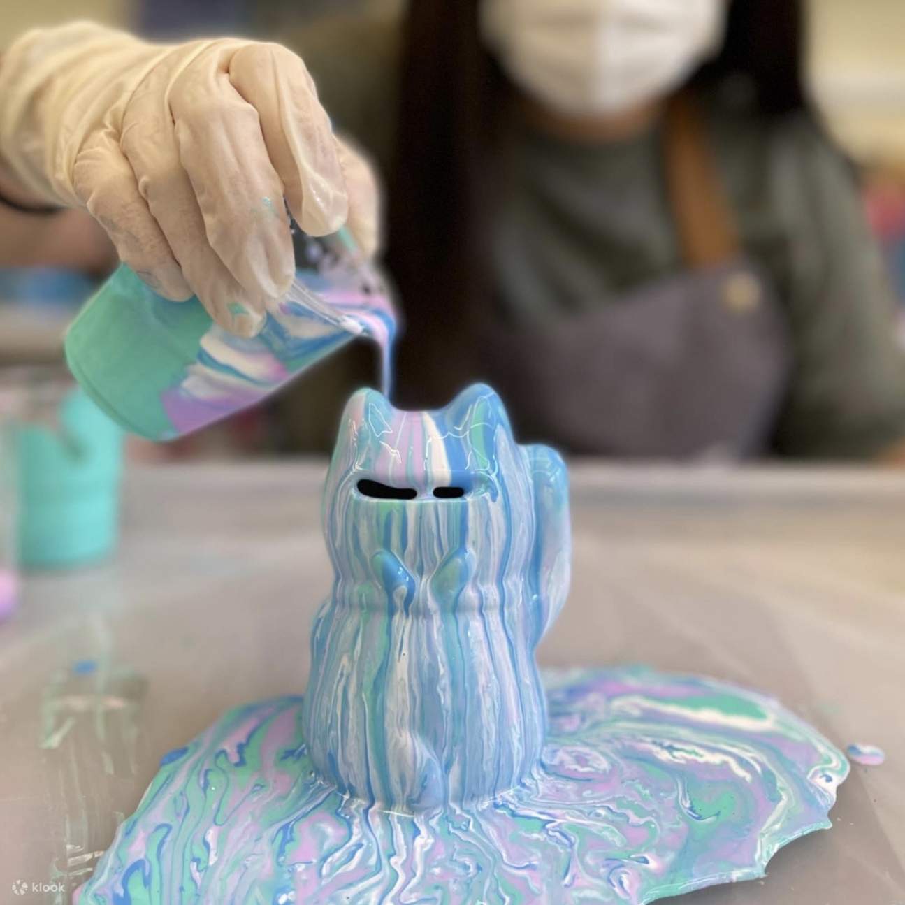 T’art Studio - Japanese White Ceramic Fluid Lucky Cat Experience Workshop | Lai Chi Kok