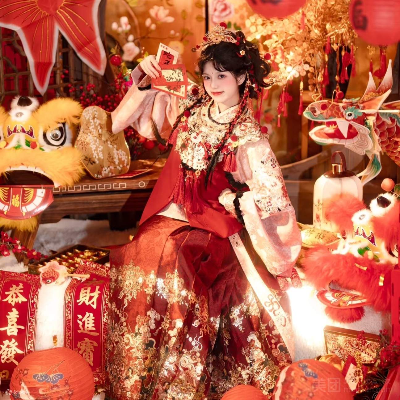 Cada detalle está manejado a la perfección, haciendo que la gente sienta que ha viajado a tiempos antiguos al usarlo.