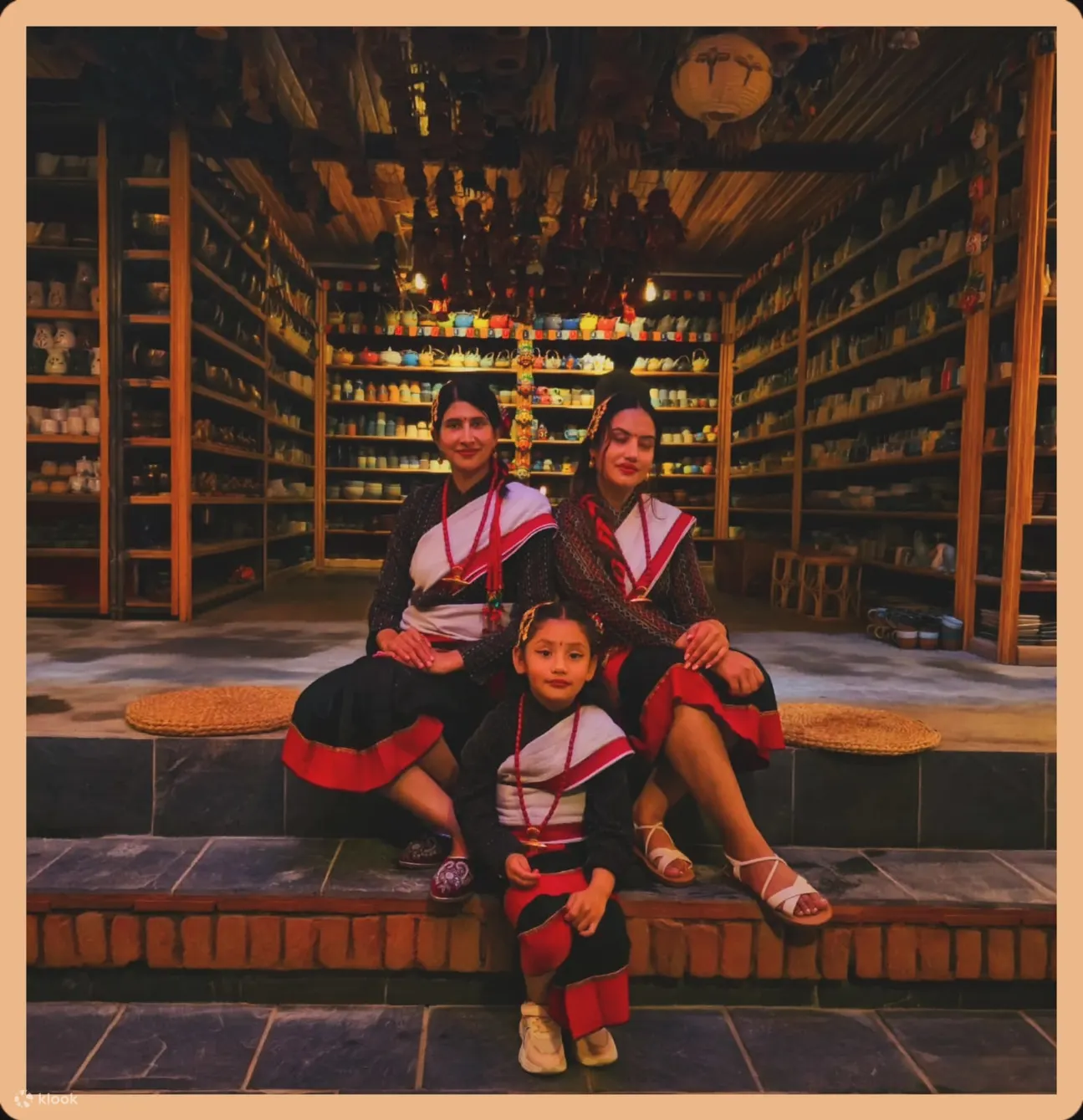 巴克塔普尔半日游：陶艺体验、神圣音乐与“国王酸奶”（Juju Dhau）