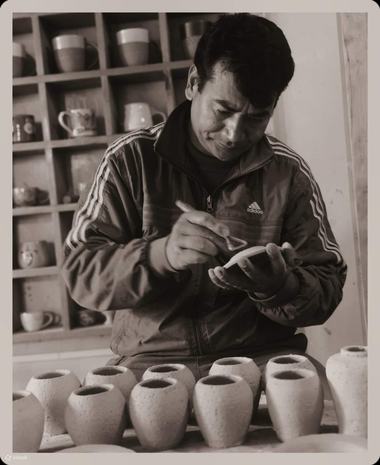 Une demi-journée à Bhaktapur : Atelier de poterie, musique sacrée et Juju Dhau