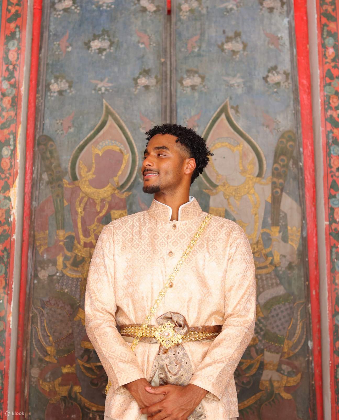 Noleggio di costumi tailandesi presso Charis Thai Studio a Bangkok