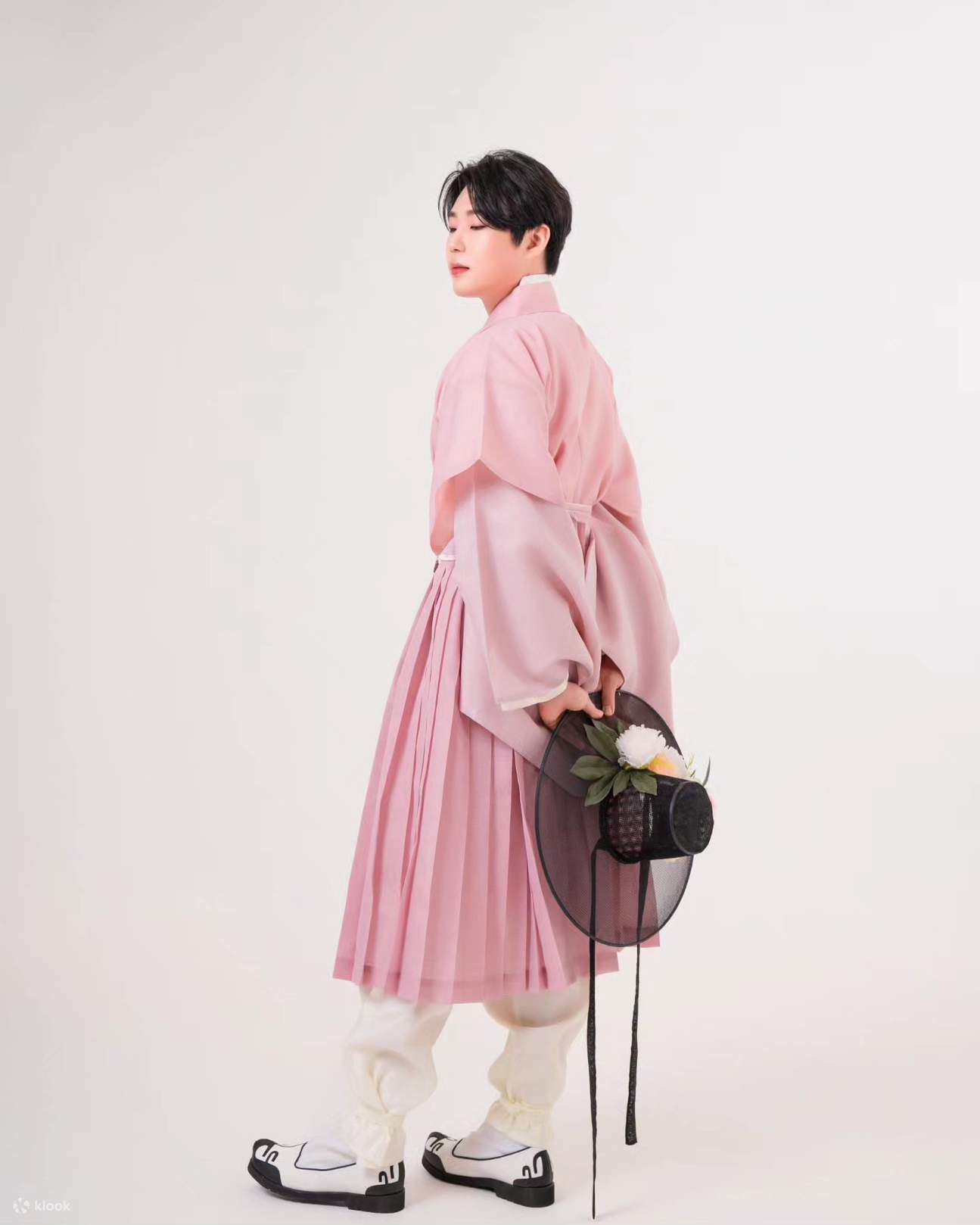 Pengalaman Menyewa Hanbok di Yirenbang