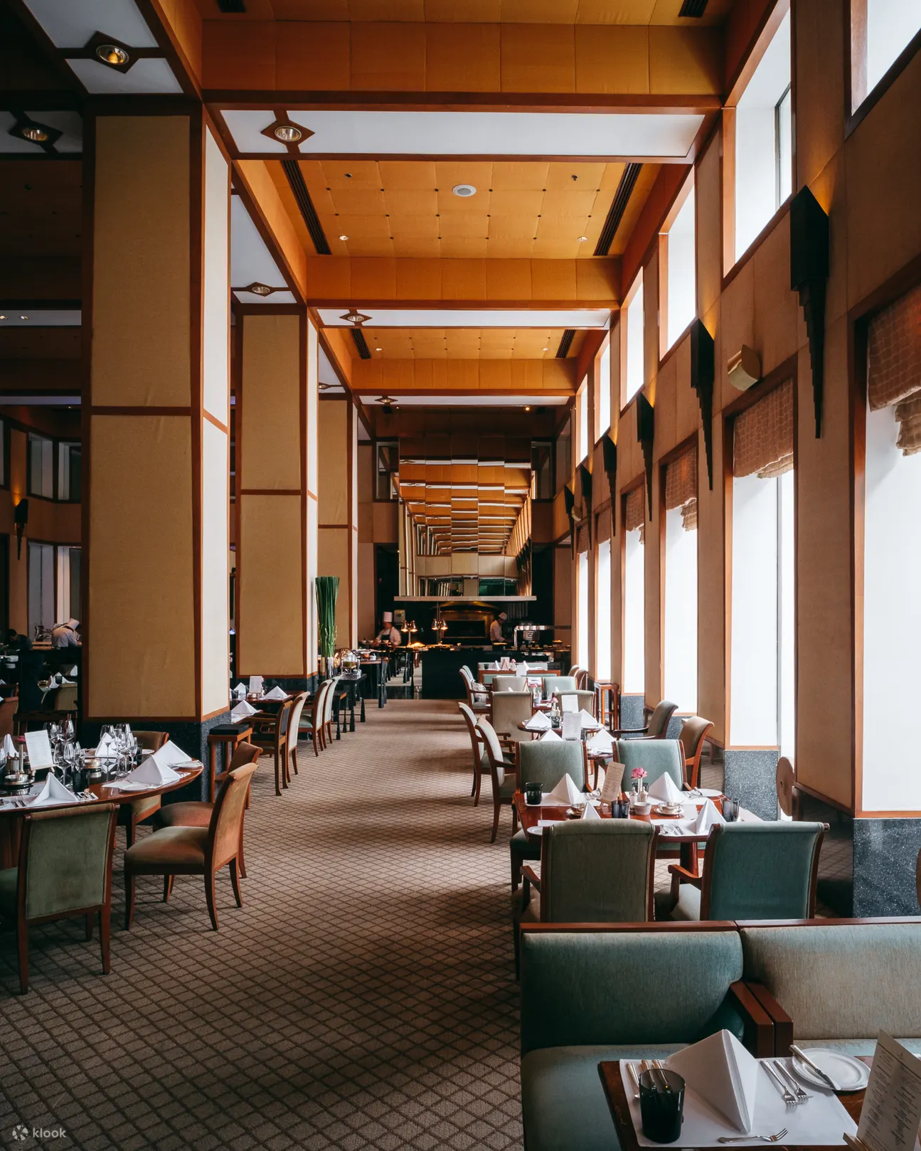 曼谷素可泰酒店 Colonnade 餐厅的国际自助餐