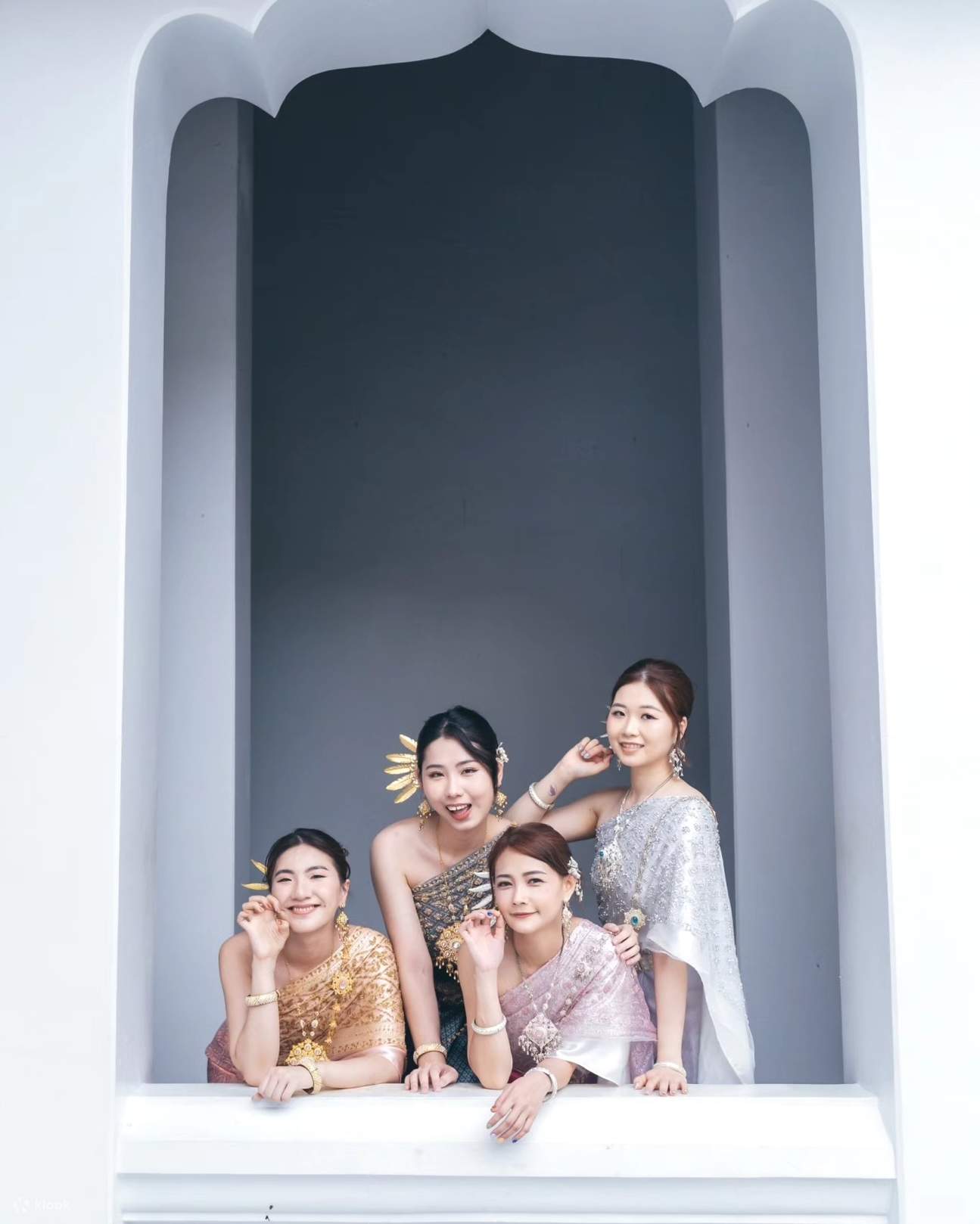 Absolute Thai: Noleggio di Costumi Thai Bangkok