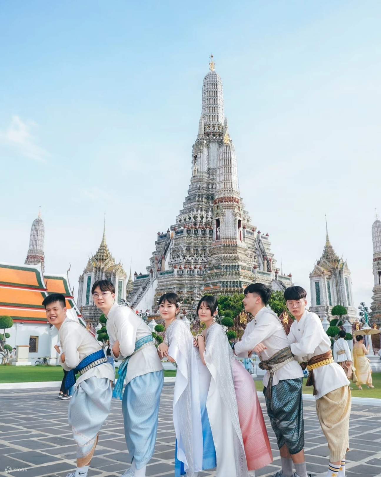 Absolute Thai: Thai Costume Rental Bangkok