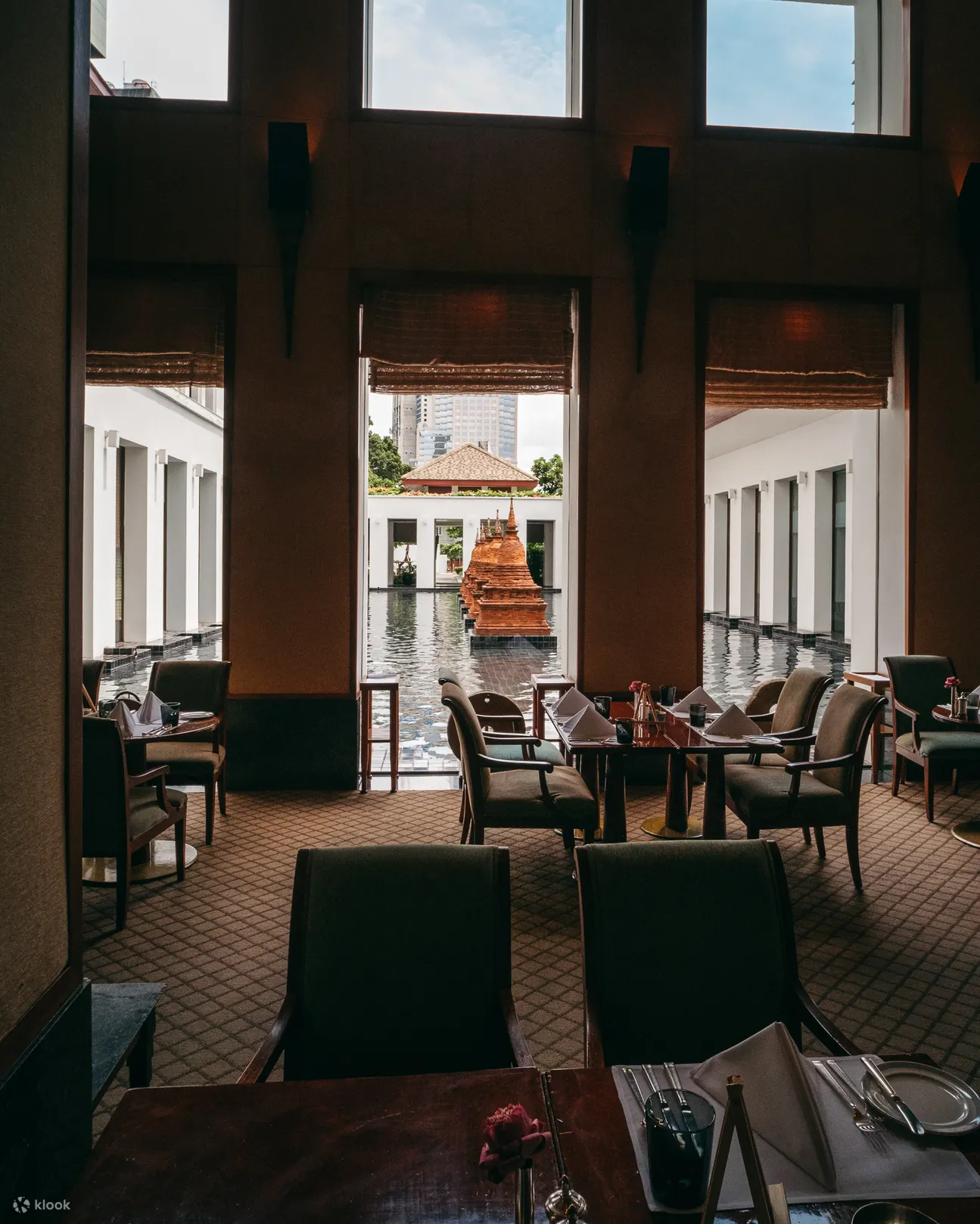 曼谷素可泰酒店 Colonnade 餐厅的国际自助餐