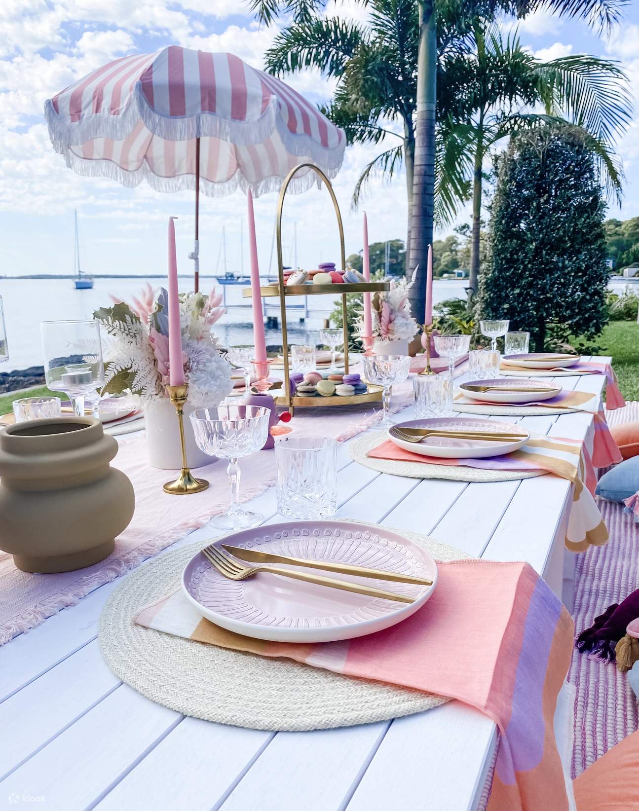 Candyland Luxury Picnic by Luxe Lakeside in Lake Macquarie Klook