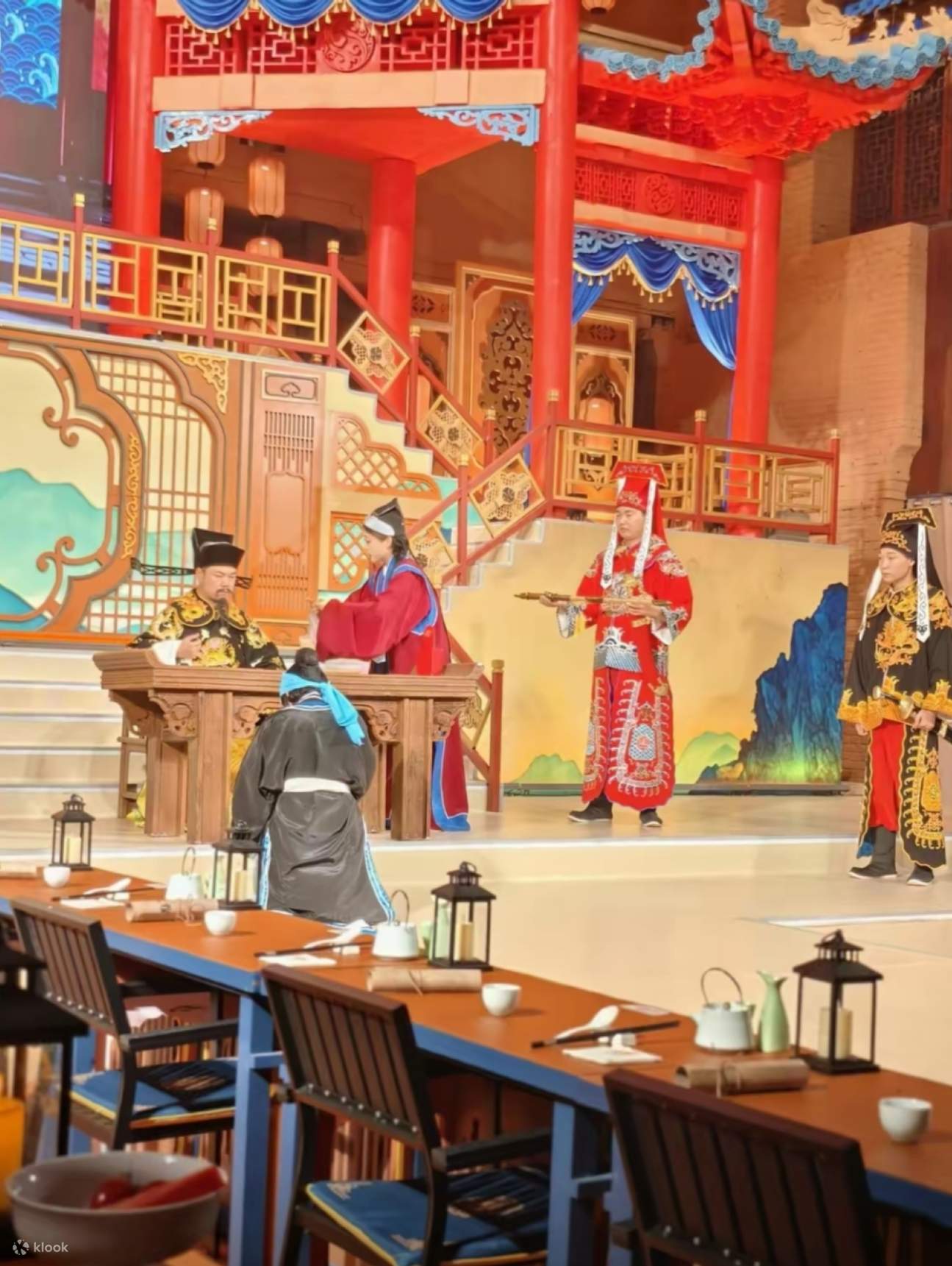 Kaifeng Yichao You Song Bankett (Immersives Erlebnis, um Henan auf einer Reise durch die Jahrtausende zu entdecken + königliches Festmahl + klassische Musik- und Tanzdarbietungen des immateriellen Kulturerbes + tausendjährige Eleganz + historische Kultur)