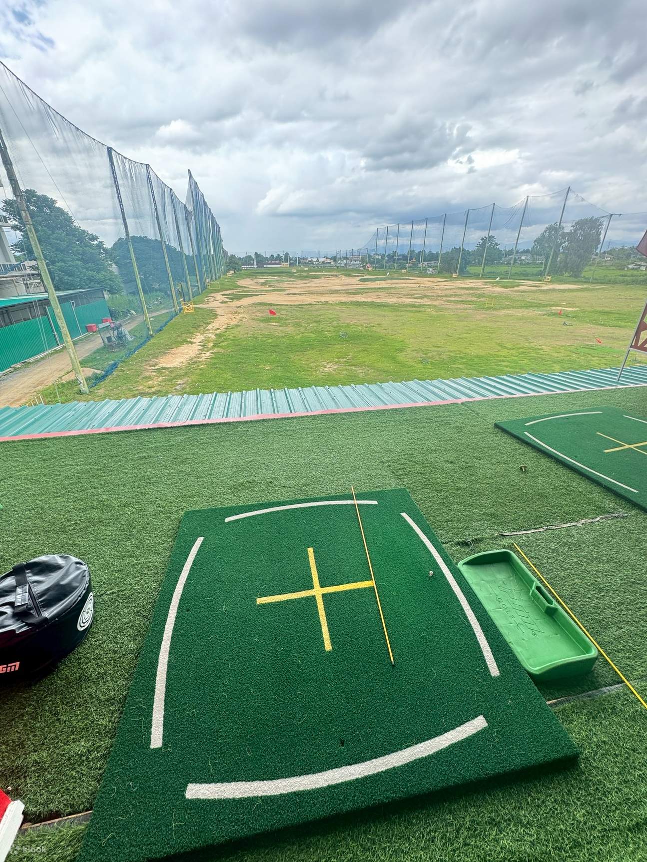 Medio día de golf en coche