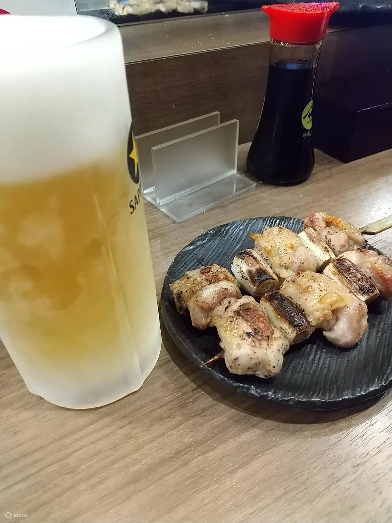 在居酒屋吃喝