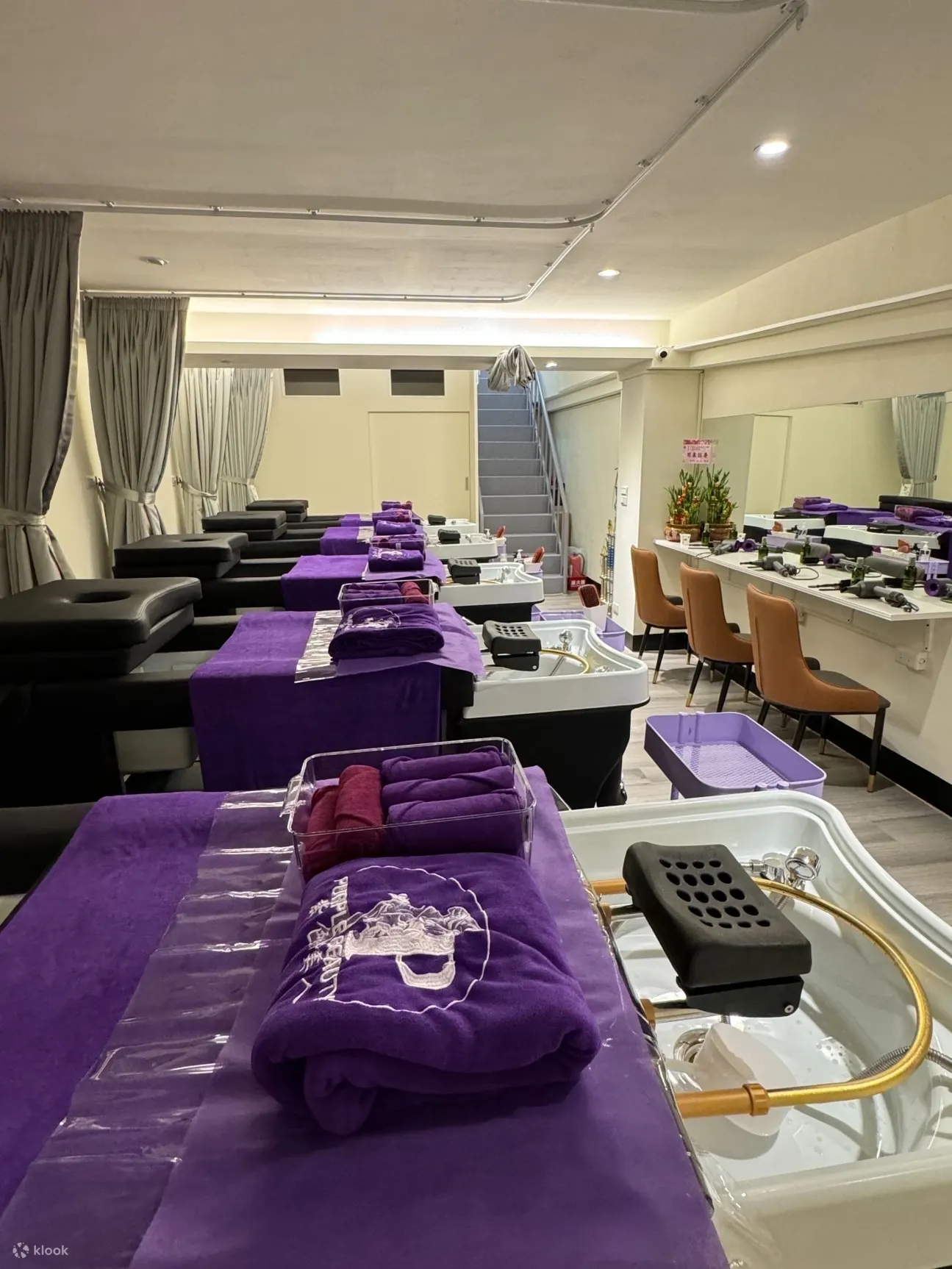 紫色美人正统越式洗头 - 台北万华店