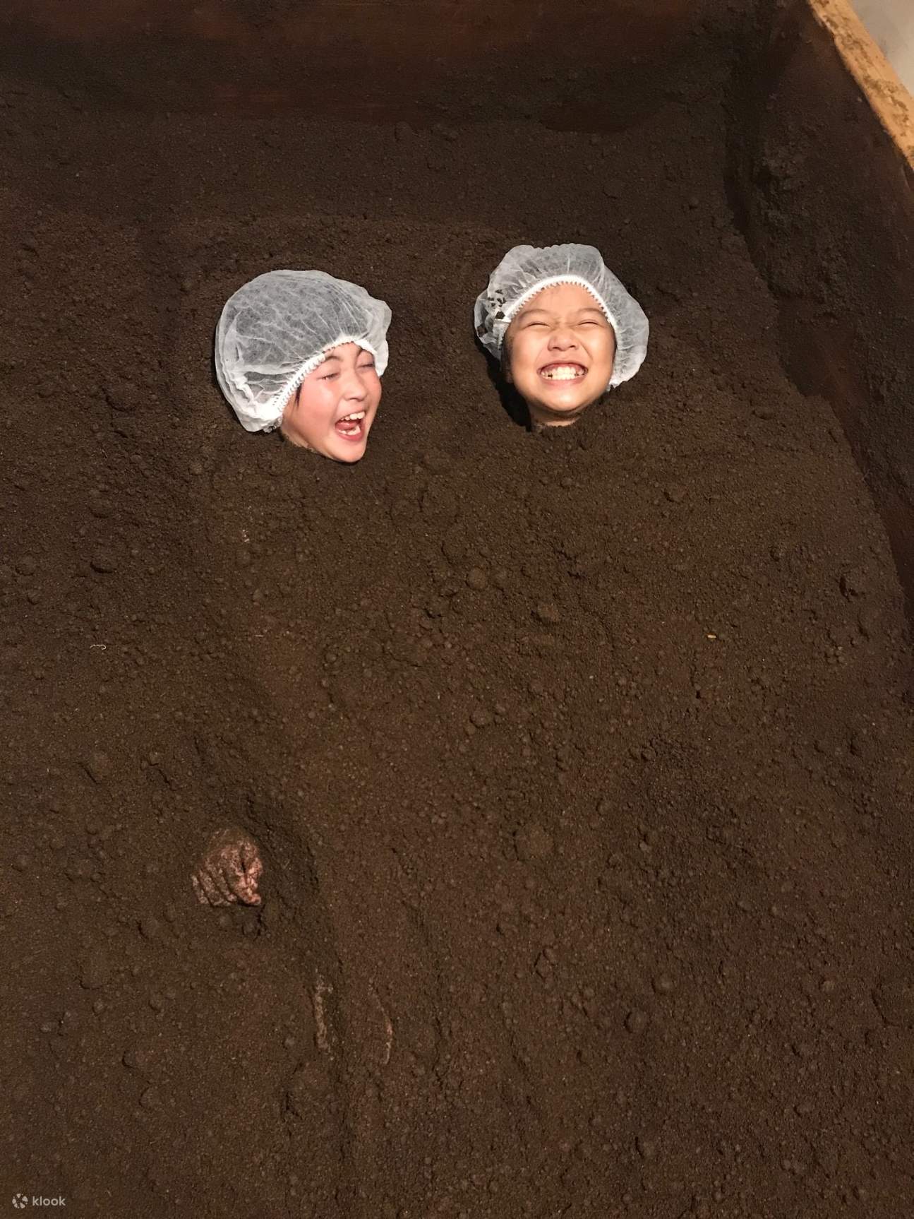 独立した個室デザインで、着替え、メイク、ヘアスタイリングが可能。プライベートで快適な空間を提供します。