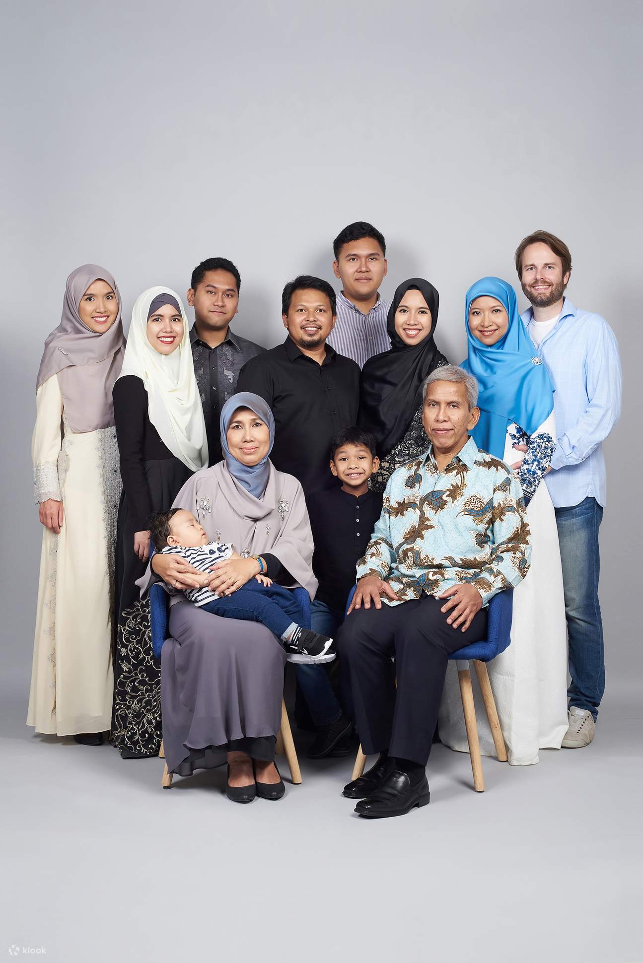 Family Portrait Photography Experience By Mount Studio in Singapore - Klook  United States