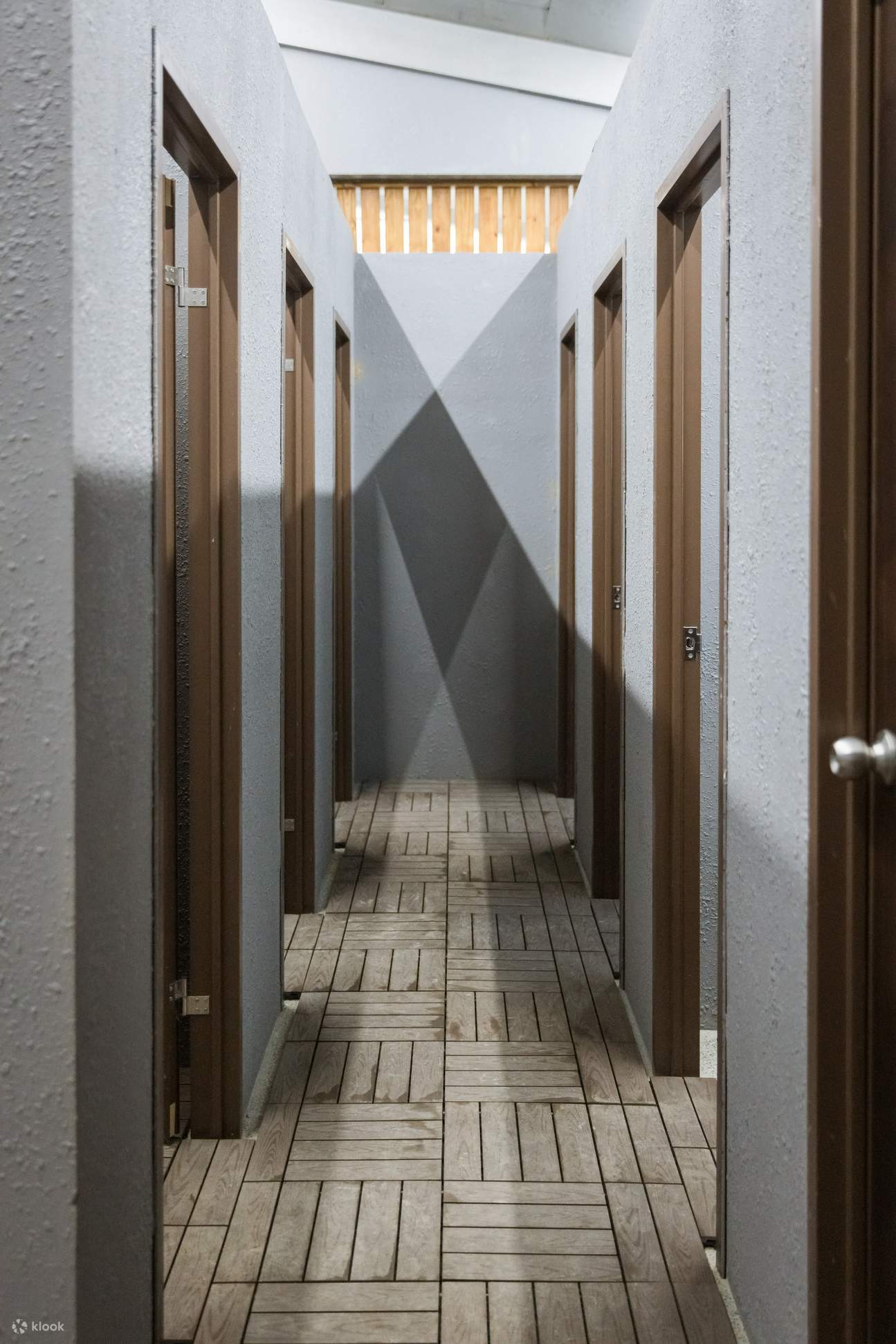 静かなキャンプ場を楽しむ