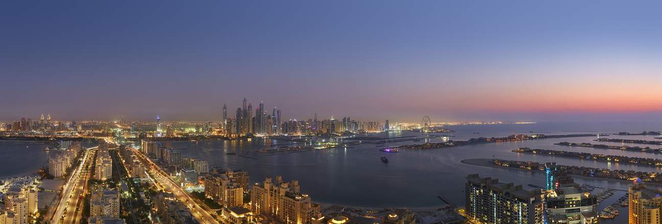 Shoot the largest man-made Dubai Marina.