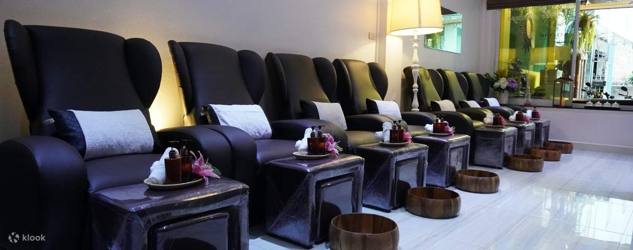 inside arella massage treatments