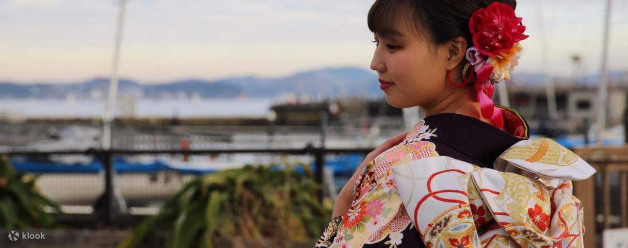 girl in kimono