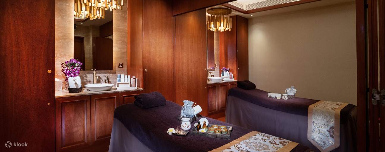 massage beds at f Senses Spa