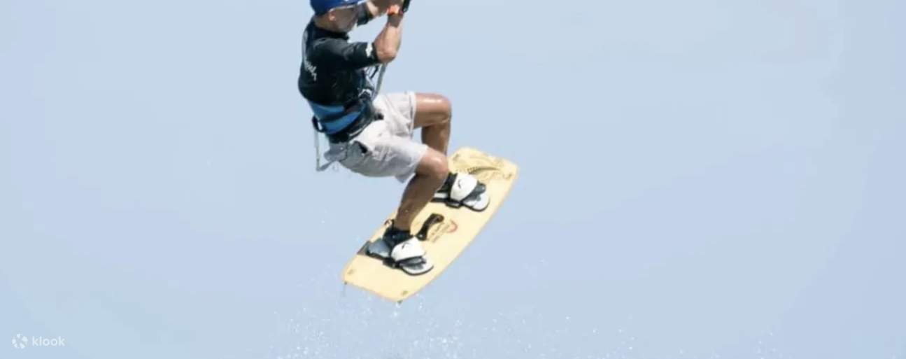 大屿山风筝冲浪体验