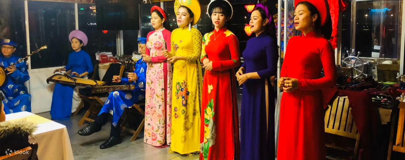 ca huế trên sông hương