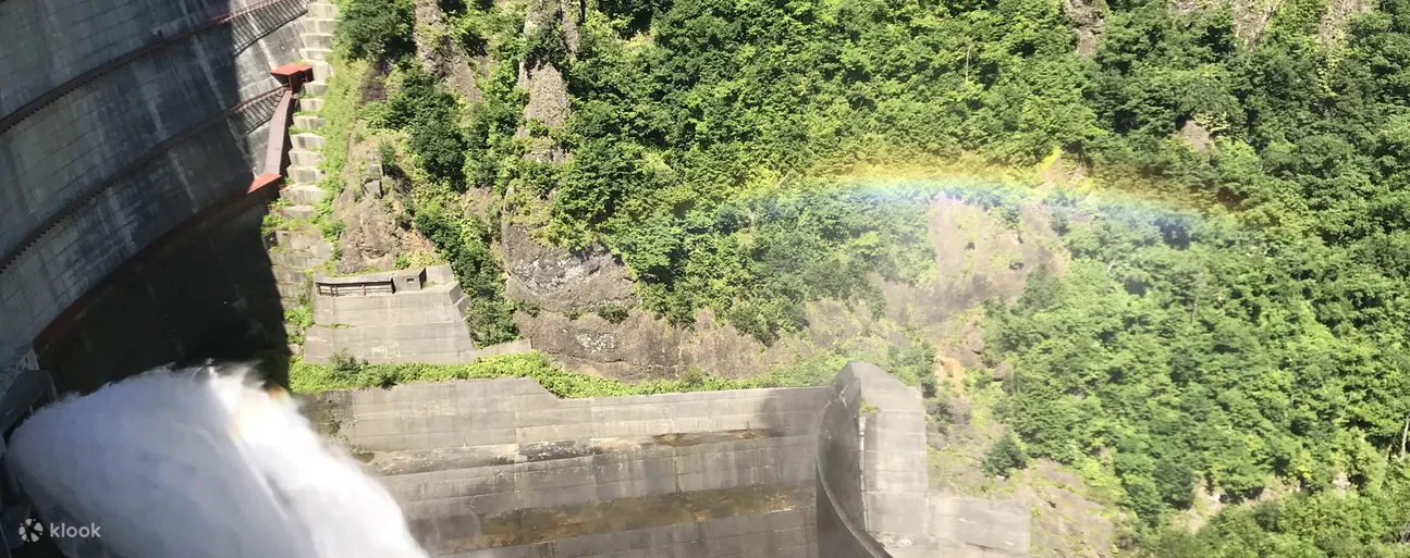 坝