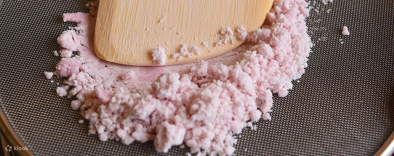 Bengkel membuat manisan Jepun