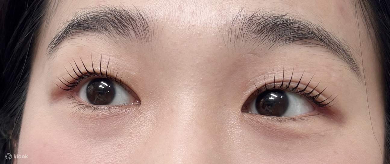 Wir designen den Look passend zu Ihren Augen.