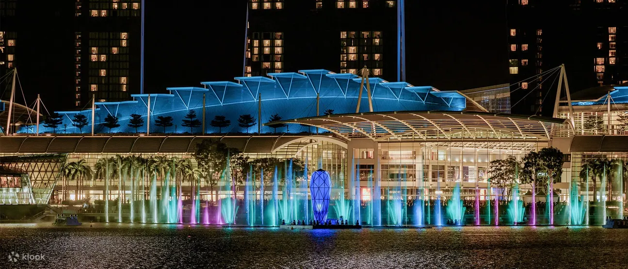 Where lights dance on water – Spectra Show magic