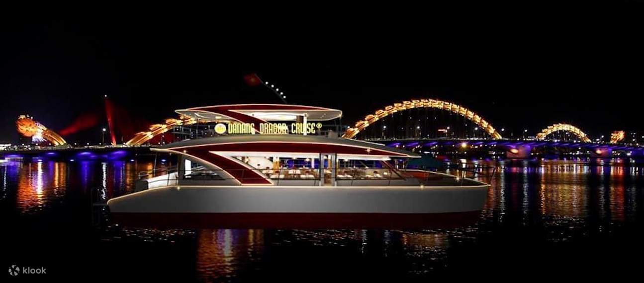 Pelayaran Malam di Sungai Han dengan Dragon Cruise 
