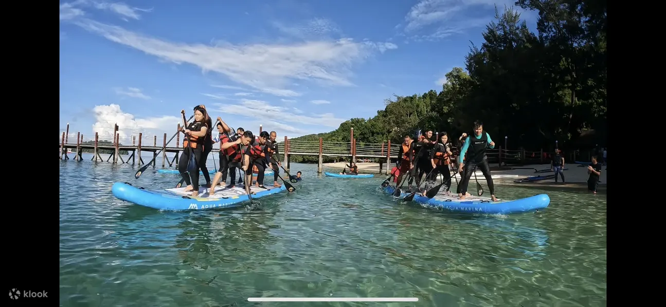 SUP 上的人