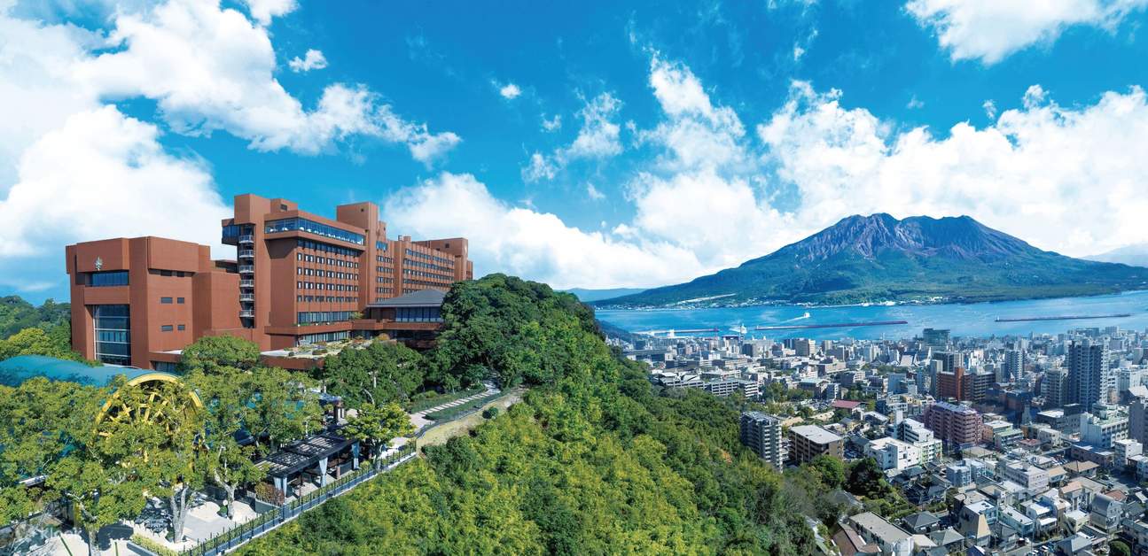 Shiroyama Hotel Kagoshima: Pemandian Air Panas & Pengalaman Makan Siang Gourmet