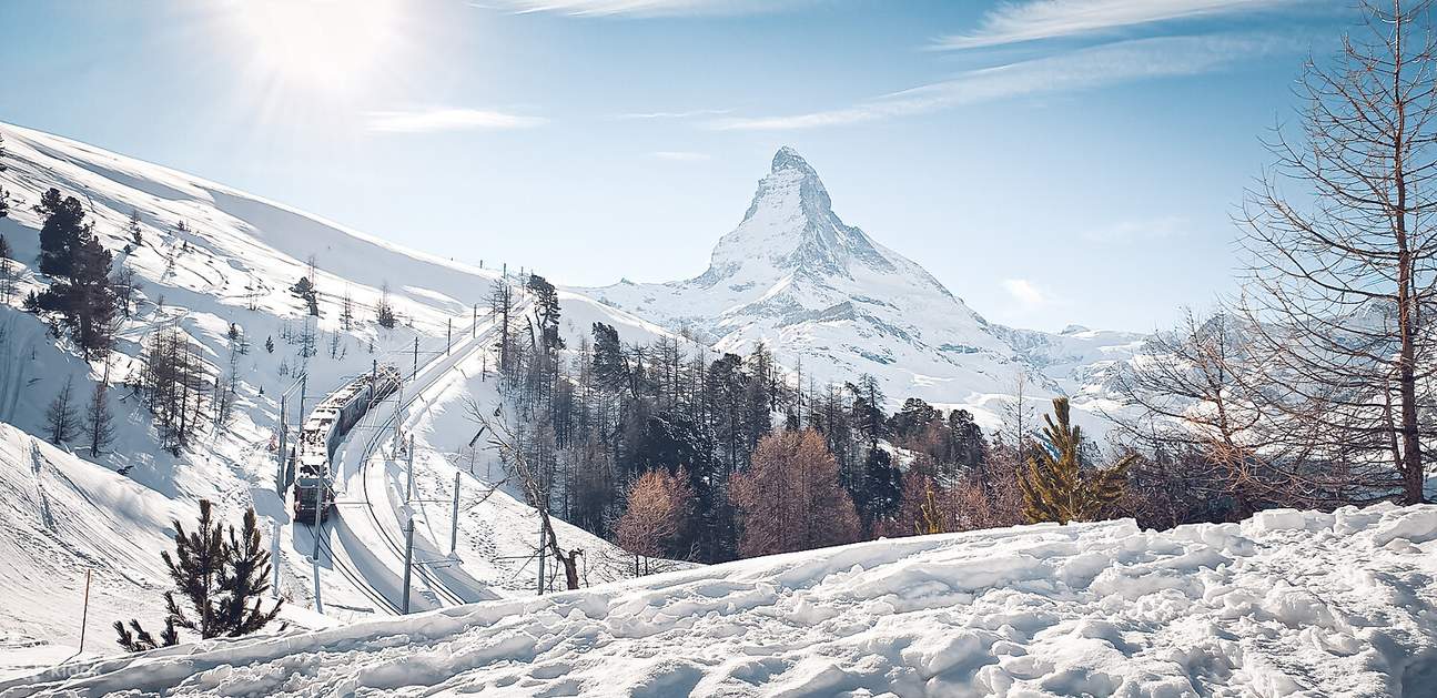 Billete del ferrocarril de Gornergrat con embarque prioritario desde Zermatt a Gornergrat 