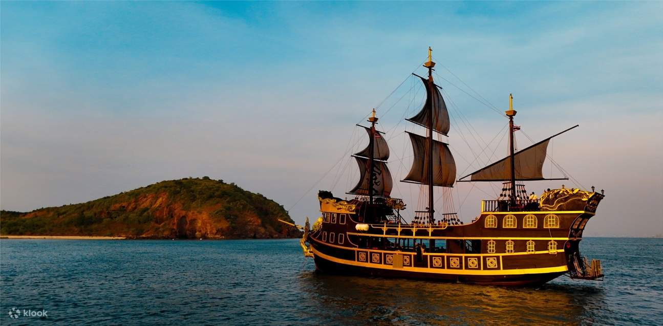 Lawatan Sehari Kapal Lanun Lord Black Pearl Koh Larn