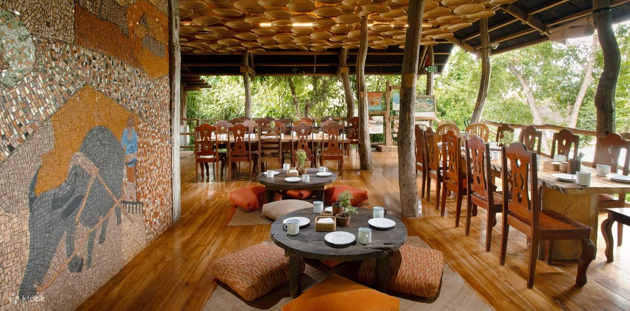 Uma Cafe di South Farm