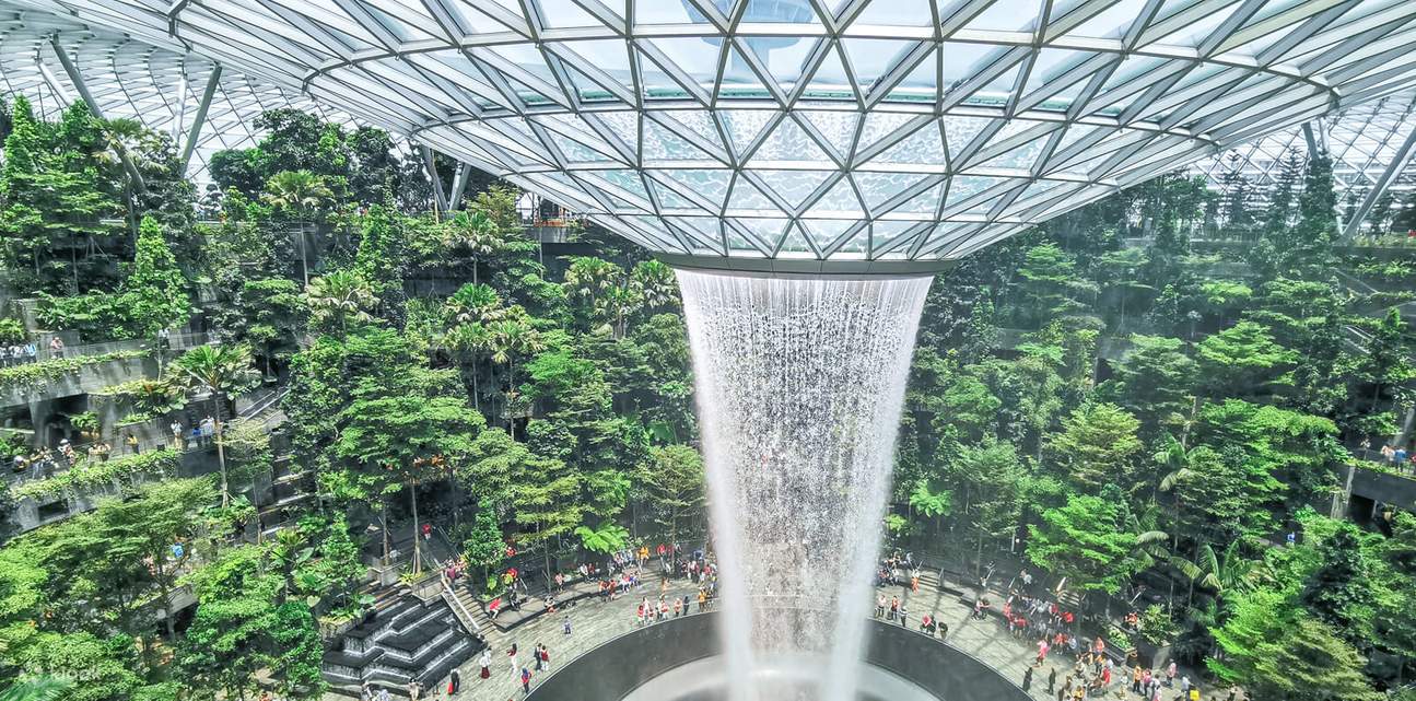 Visit Canopy Park & Shiseido Forest Valley HSBC Rain Vortex @ JEWEL ...