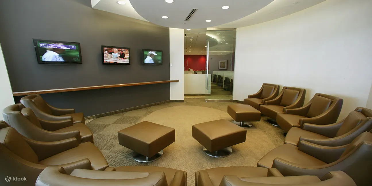 多伦多皮尔逊国际机场Plaza Premium Lounge贵宾室服务