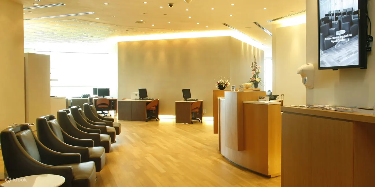 多伦多皮尔逊国际机场Plaza Premium Lounge贵宾室服务